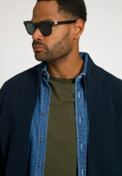 Vest - Matte Night Blue 6 Vest - Matte Night Blue -Modex Winkel 11620c2b7d304425925eb4c18a941ee1