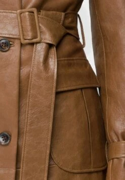 Christy- Trenchcoat - Camel -Modex Winkel 21c9a18c8da944fda9e5dc5be15f61fd