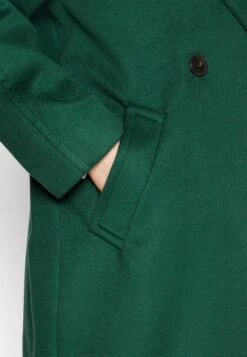 Novella - Mantel - Verde -Modex Winkel 2e7f065f2bc24be38981e2d62204d5f2