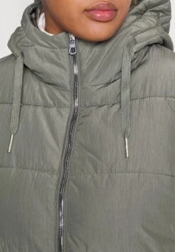 ONLY CARMAKOMA Cardolly Long Puffer Coat Cc Otw - Winterjas - Grape Leaf -Modex Winkel 353222a1ed9d484795d96ae96a37ac16