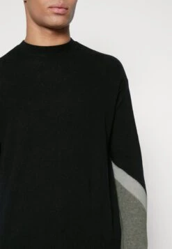 Emporio Armani Trui - Blue Navy 11 Emporio Armani Trui - Blue Navy -Modex Winkel 367055027731422986b30f416005cb08