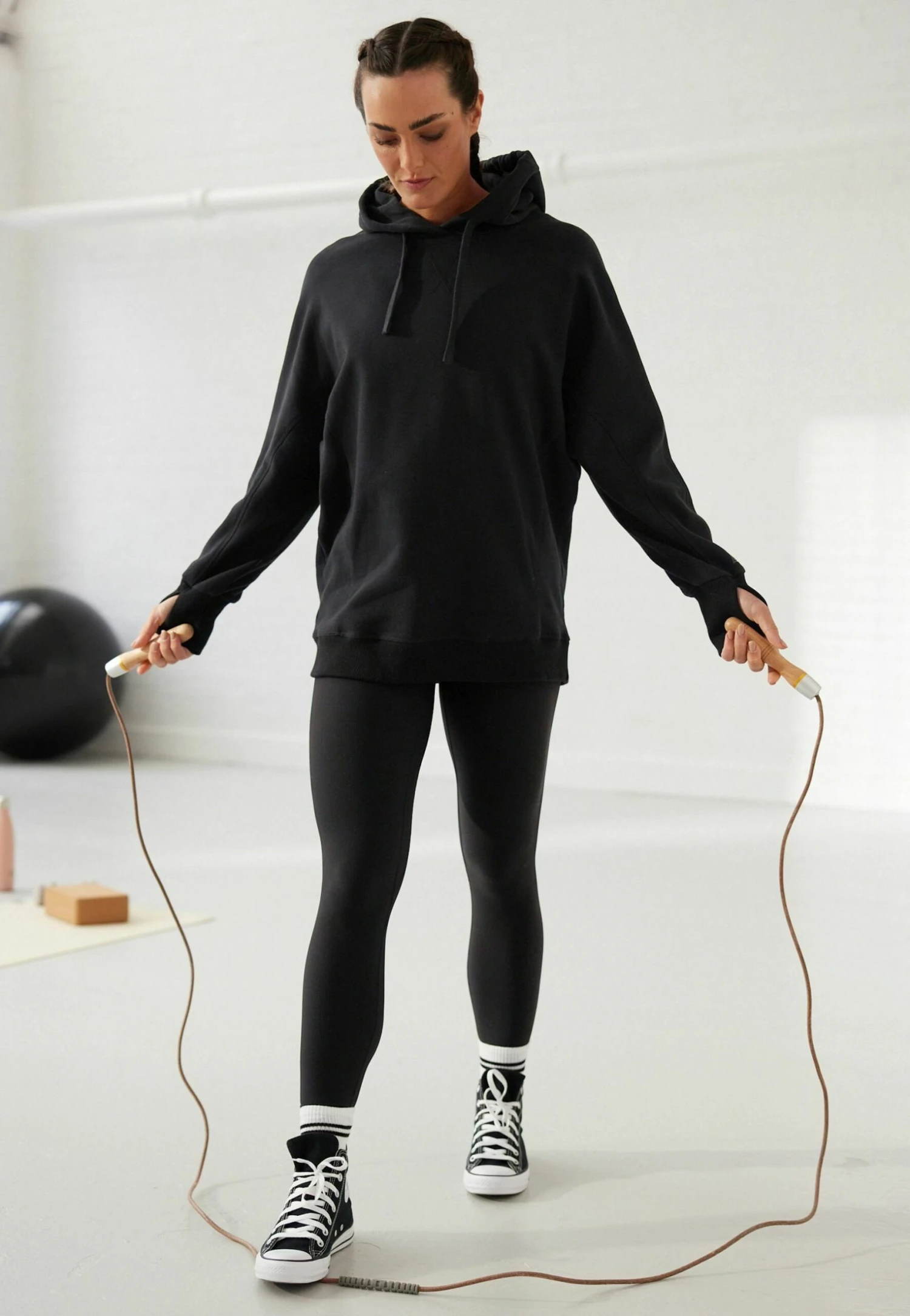 Next Active Longline Overhead Standard - Hoodie - Black 2 Next Active Longline Overhead Standard - Hoodie - Black - Afbeelding 2