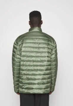 Calvin Klein Side Logo Jacket - Halflange Jas - Thyme 9 Calvin Klein Side Logo Jacket - Halflange Jas - Thyme -Modex Winkel 41aa55279ae04bbf96d2dddd569ee3c2