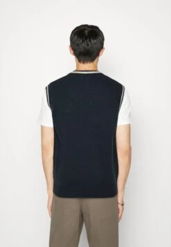 Lindbergh V Neck Slip Over - Trui - Navy 8 Lindbergh V Neck Slip Over - Trui - Navy -Modex Winkel 467d7cc6d69b498d92e4b1dbb969768e