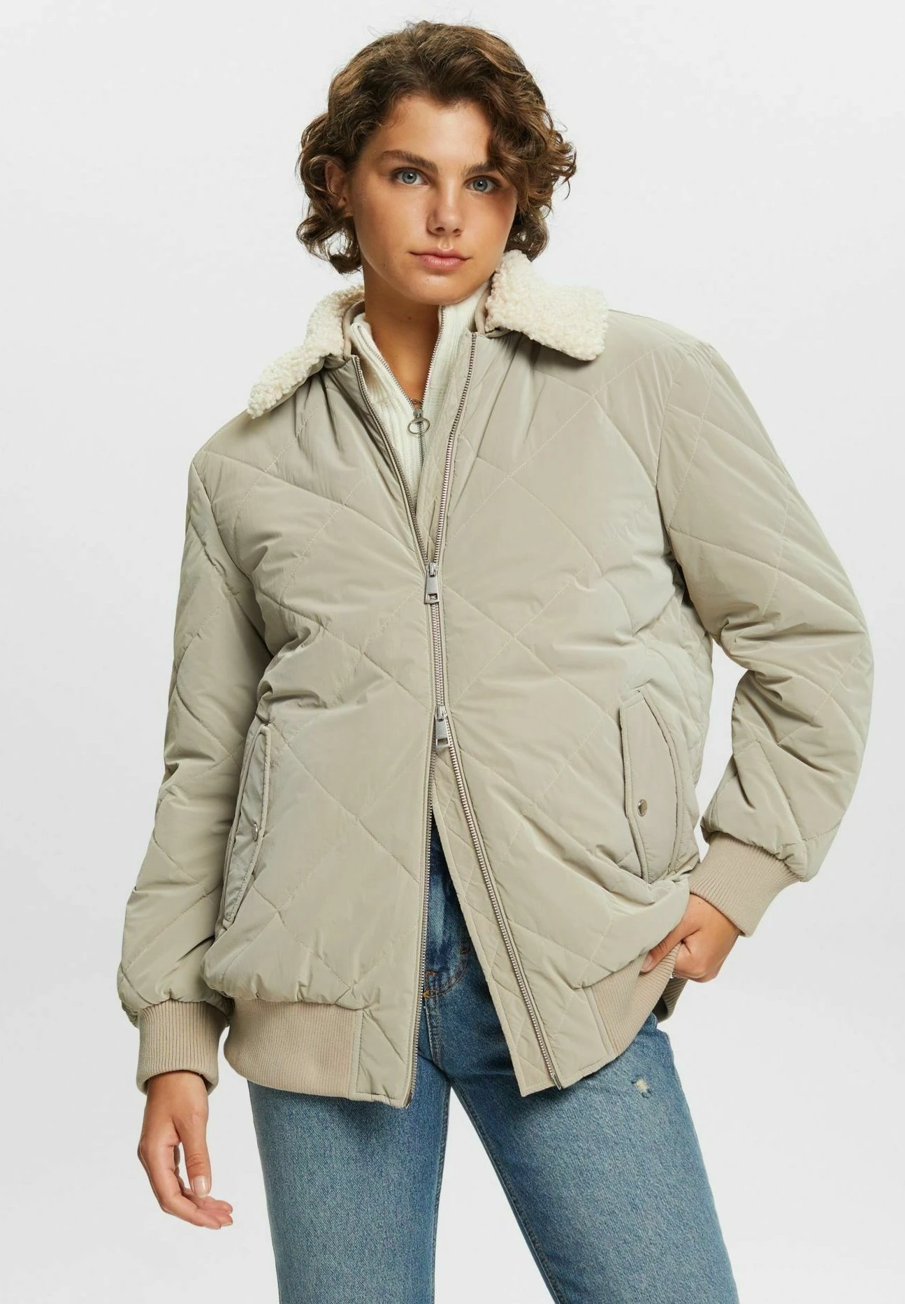 ESPRIT Outdoor - Winterjas - Dusty Green 1 ESPRIT Outdoor - Winterjas - Dusty Green