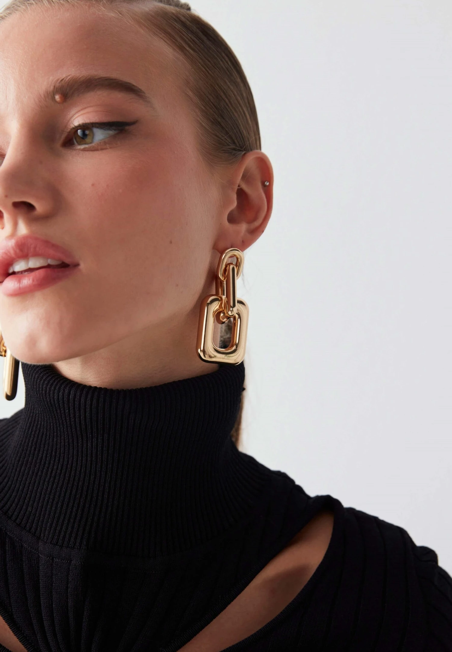 Ipekyol Cutout Turtleneck - Trui - Black 4 Ipekyol Cutout Turtleneck - Trui - Black - Afbeelding 4