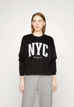 ONLY Onldiana O Neck - Sweater - Black/White