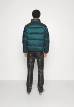 Calvin Klein Jeans Puffer Jacket - Winterjas - Atlantic Deep -Modex Winkel 5305194823b6479e808e3e75e67848bd