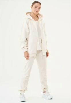 Jale Oversize Full- Sweater Met Rits - Off White -Modex Winkel 61b40ca70cfb4bb9b0a9407ca2cc6c58