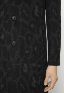 Hugo Malte - Mantel - Black 11 Hugo Malte - Mantel - Black -Modex Winkel 6501715cc04a4da7b13921cfd4b4046f