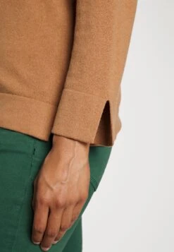 Rifo Agnese - Trui - Beige Noce -Modex Winkel 68eef1f18e4045e086a31bc0fbcc2cdb