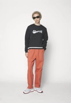 Nike Sportswear Air Crew- Sweater - Black 12 Nike Sportswear Air Crew- Sweater - Black -Modex Winkel 695c61e432b340df9e46bf5bca45e880