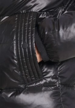 Antony Morato Coat Regular Fit In Shining With Eco Sorona Aura - Winterjas - Black -Modex Winkel 6e14af3388a84b44be655e87c33c90f9