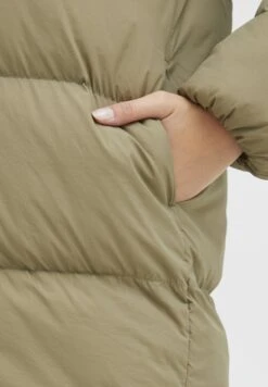 OXMO Oxellie - Winterjas - Covert Green 10 OXMO Oxellie - Winterjas - Covert Green -Modex Winkel 7570bbe52c0643038dbdb1860690126d