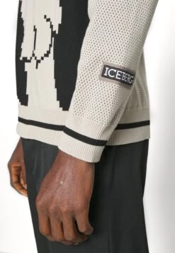 Iceberg Maglia Girocollo - Trui - Kaki Chiaro -Modex Winkel 77a047d4bcea4092a67f68a08a4ad9fa