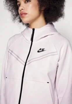Nike Sportswear Tech Fleece Hoodie - Sweater Met Rits - Pink/Black -Modex Winkel 7b2edfaeedb54c49a11305af749aac0f