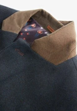 Next Trimmed Epsom- Halflange Jas - Navy Blue 21 Next Trimmed Epsom- Halflange Jas - Navy Blue -Modex Winkel 7d1bea906a884f11b05b88b6180bf705