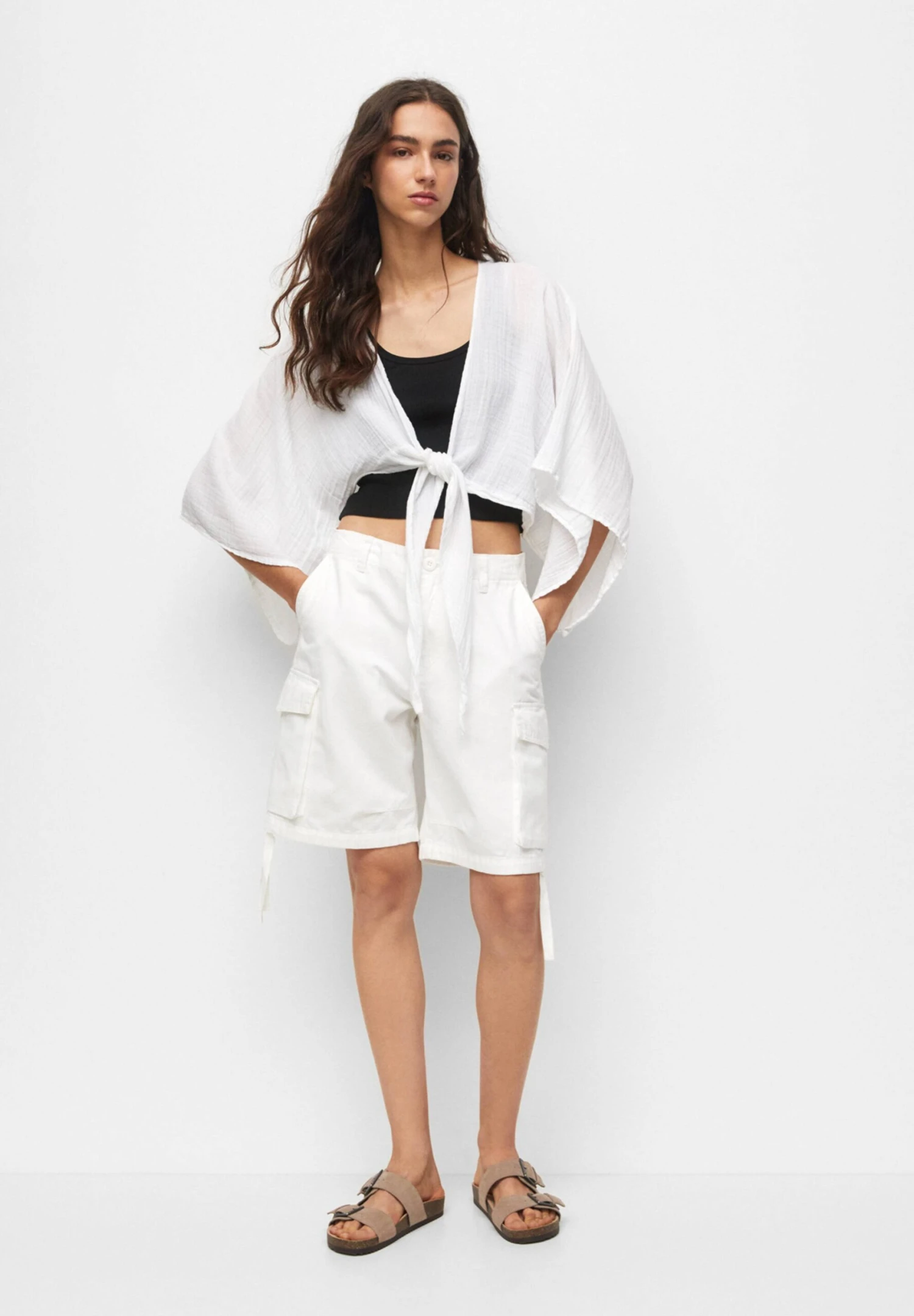 PULL & BEAR Oversize Cropped Kimono- Lichte Jas - White 2 PULL & BEAR Oversize Cropped Kimono- Lichte Jas - White - Afbeelding 2