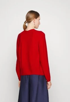 Emporio Armani Trui - Red -Modex Winkel 81941e213b5b4acaadf29689f34d9416