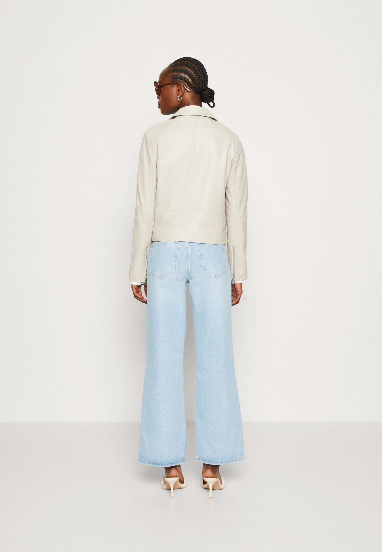 Selected Femme Slfkatie Noos B - Leren Jas - Feather Gray 3 Selected Femme Slfkatie Noos B - Leren Jas - Feather Gray - Afbeelding 3