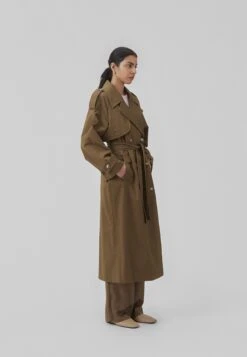Modström Broda Solid Coat - Trenchcoat - Dark Forest