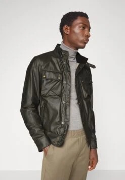 BELSTAFF Racemaster Jacket - Lichte Jas - Faded Olive -Modex Winkel 8e1c86dbbc99456e80d807bd6389724d