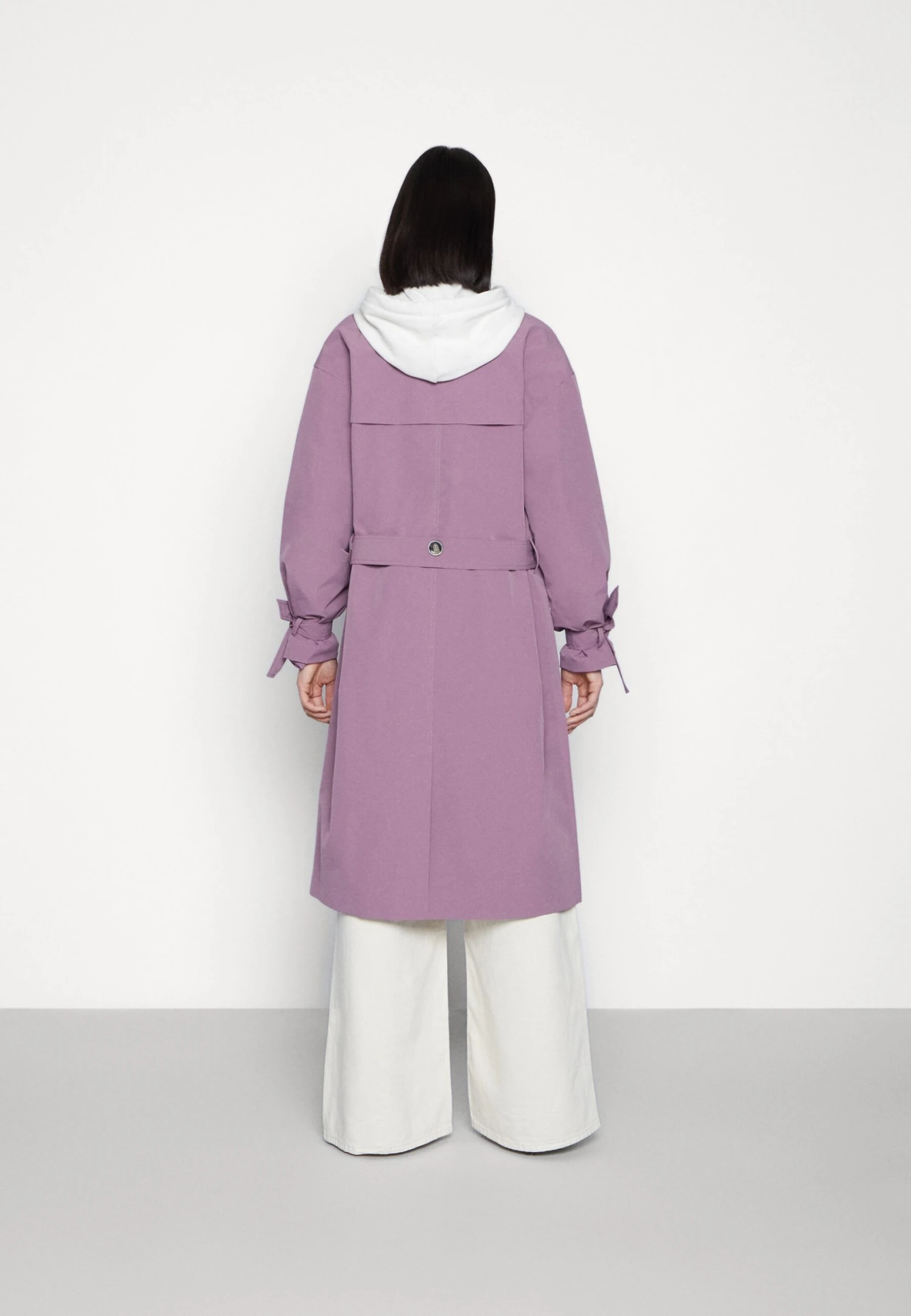 B.young Bycasandra Trenchcoat - Trenchcoat - Grapeade 3 B.young Bycasandra Trenchcoat - Trenchcoat - Grapeade - Afbeelding 3