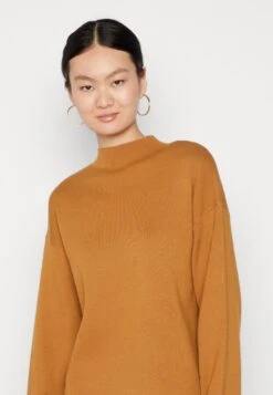 Yashalton High-Neck- Trui - Brown Sugar -Modex Winkel 933978c74d9f47d6af8e2c0e69d06c22