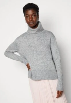 OPUS Pabomo - Trui - Hazy Fog 9 OPUS Pabomo - Trui - Hazy Fog -Modex Winkel 957582dffa904681919dcf9777c91602