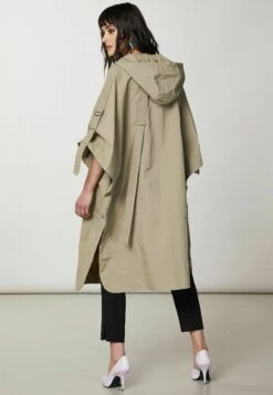 Patrizia Pepe Poncho - Sage Green -Modex Winkel 9608294aebdf4aa59be96f6b1e3af6f7
