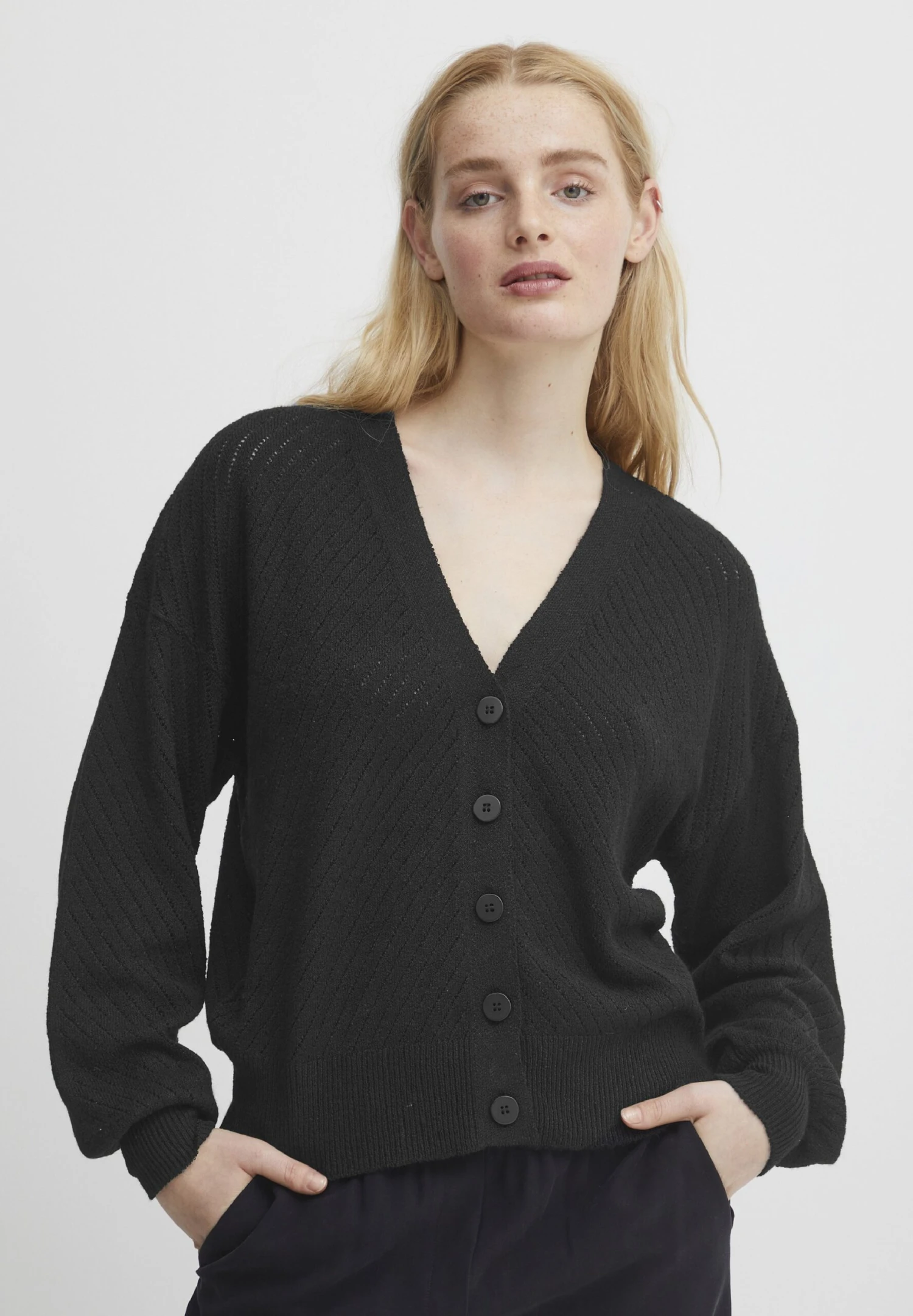 ICHI Alpa - Vest - Black 1 ICHI Alpa - Vest - Black