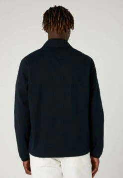 Wrangler Lichte Jas - Black 8 Wrangler Lichte Jas - Black -Modex Winkel 9f29ed742c05490db38b0c624e32113e