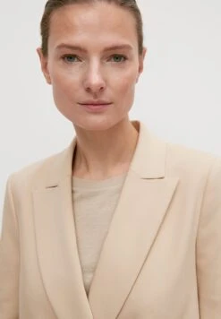 Comma Halflange Jas - Helles Sand -Modex Winkel ab3fef7e52f04d7a813ad371ff556808