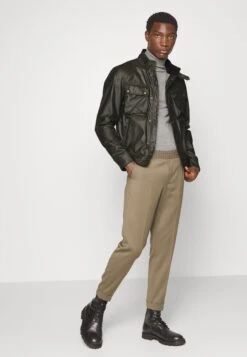 BELSTAFF Racemaster Jacket - Lichte Jas - Faded Olive -Modex Winkel b06a112bbc5646d99f54843645860b32