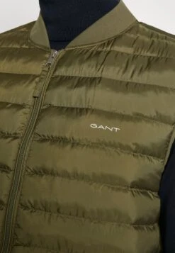 Gant Light Padded Bomber Vest - Bodywarmer - Juniper Green -Modex Winkel b9cd9394e08442b58b4119078f1a7287