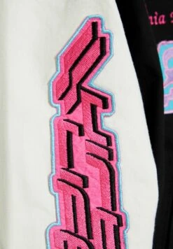 BERSHKA Varsity Patch- Bomberjacks - Black -Modex Winkel bd6a18b821b04a60894cc1c4220fd41d