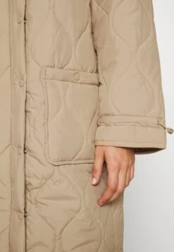 Object Mantel - Cornstalk -Modex Winkel c95e593d4d0f4e15af3142654e57b54a