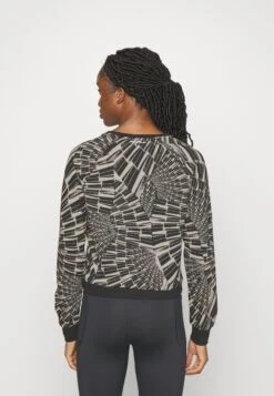 Only Play Onpabbey Crop On - Sweater - Black -Modex Winkel d56aee99485b44569ddbe21bdc358d04