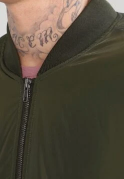 URBAN CLASSICS Oversized - Bomberjacks - Dark Olive 10 URBAN CLASSICS Oversized - Bomberjacks - Dark Olive -Modex Winkel dbf2c03824b748239b55ba7485b570bb