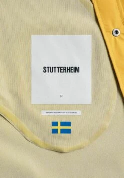 Stutterheim Stockholm Lightweight - Regenjas - Yellow -Modex Winkel e667017b01f247f3bd60f37d059d49ee