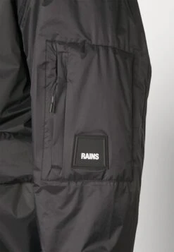 Rains Fuse Jacket Unisex - Bomberjacks - Schwarz -Modex Winkel e7fa2cc79aff4843b1934b96e3913aad