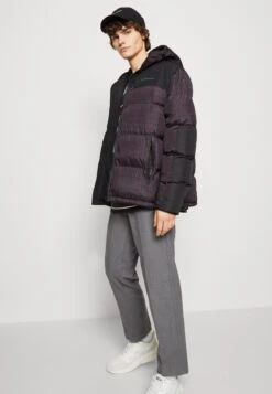 Panelled Logo - Winterjas - Black -Modex Winkel ea883784c93947868023eaf82e4ca881