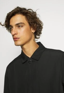 Matinique Mamiles- Halflange Jas - Black -Modex Winkel ef014e5a8db1438486d49deb85e64b85