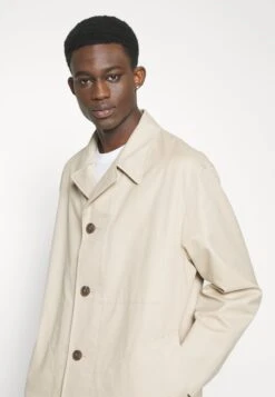 Hugo Munir - Trenchcoat - Light Beige -Modex Winkel f0717fd852824db6a208d23256488769