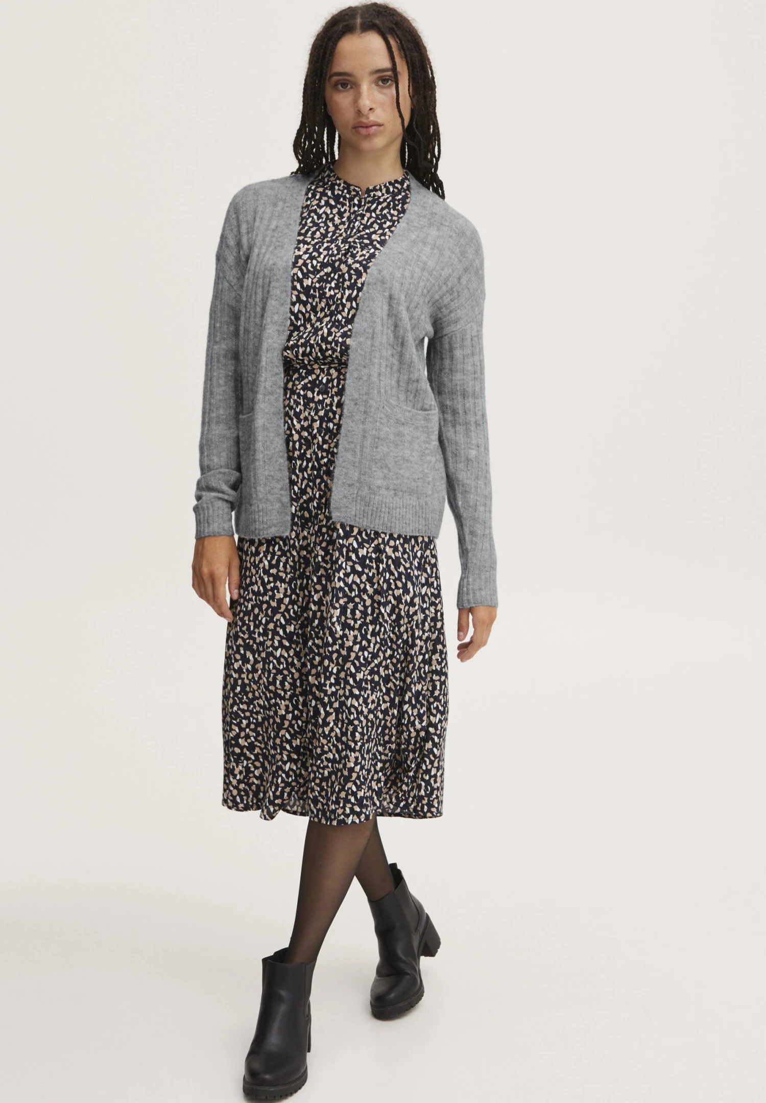 ICHI Ihkamara- Vest - Grey Melange 2 ICHI Ihkamara- Vest - Grey Melange - Afbeelding 2