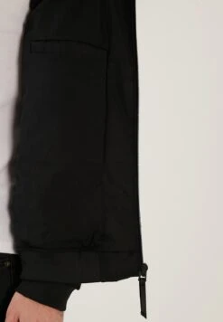 Jas - Black -Modex Winkel f750e8ff46024ee381e2adc4ac1eaeef