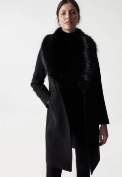 Lisboa - Mantel - Black