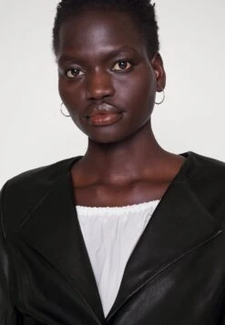 Kris- Leren Jas - Black -Modex Winkel ffbf96b93fd94f00896e026e4ef2e628